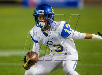 Thumbnail 1 in Narbonne vs. Crenshaw (CIF LA City Section D1 Final) photogallery.