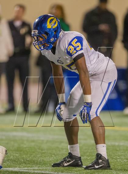 Thumbnail 3 in Narbonne vs. Crenshaw (CIF LA City Section D1 Final) photogallery.