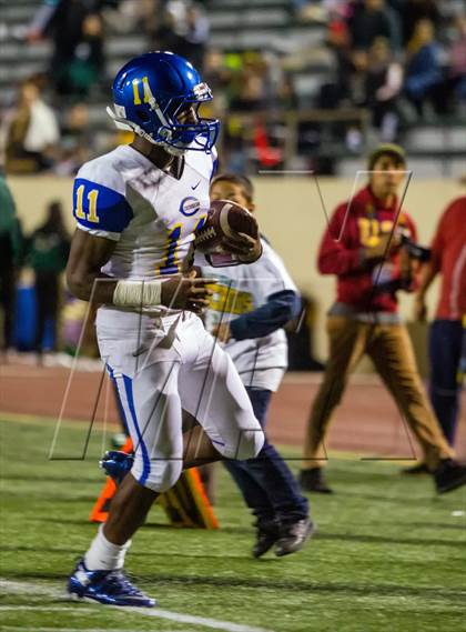 Thumbnail 1 in Narbonne vs. Crenshaw (CIF LA City Section D1 Final) photogallery.