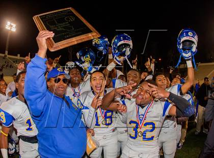 Thumbnail 1 in Narbonne vs. Crenshaw (CIF LA City Section D1 Final) photogallery.