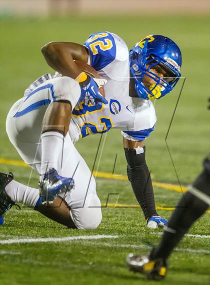 Thumbnail 1 in Narbonne vs. Crenshaw (CIF LA City Section D1 Final) photogallery.