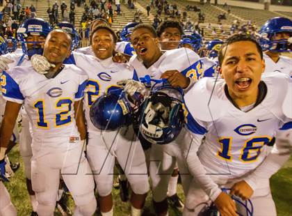 Thumbnail 2 in Narbonne vs. Crenshaw (CIF LA City Section D1 Final) photogallery.