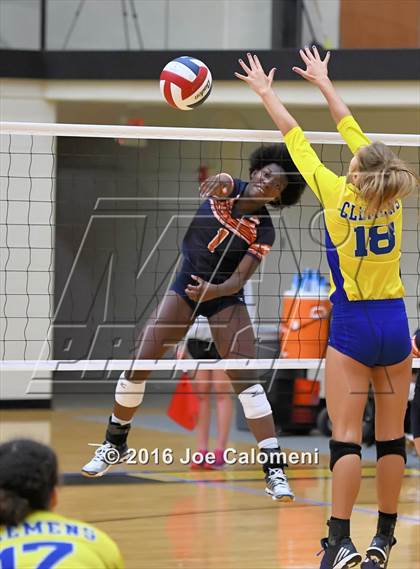 Thumbnail 3 in Clemens vs Brandeis (NEISD Invitational) photogallery.
