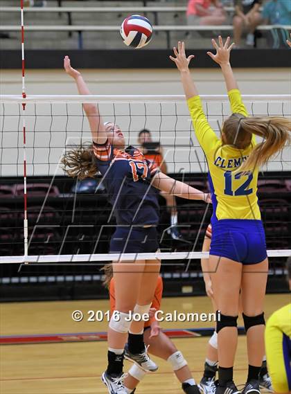 Thumbnail 2 in Clemens vs Brandeis (NEISD Invitational) photogallery.