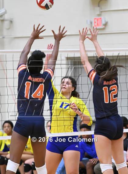 Thumbnail 3 in Clemens vs Brandeis (NEISD Invitational) photogallery.
