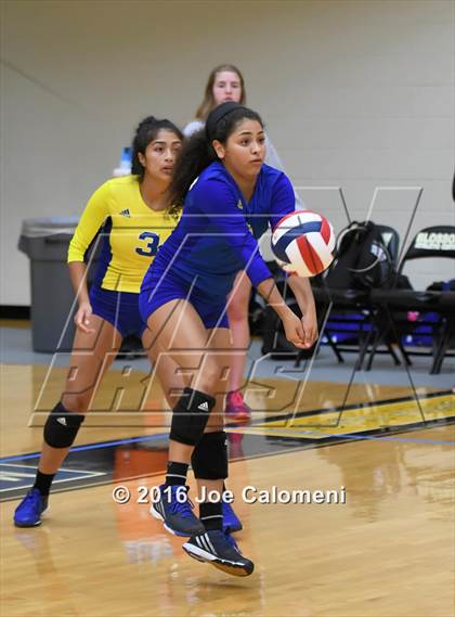 Thumbnail 1 in Clemens vs Brandeis (NEISD Invitational) photogallery.