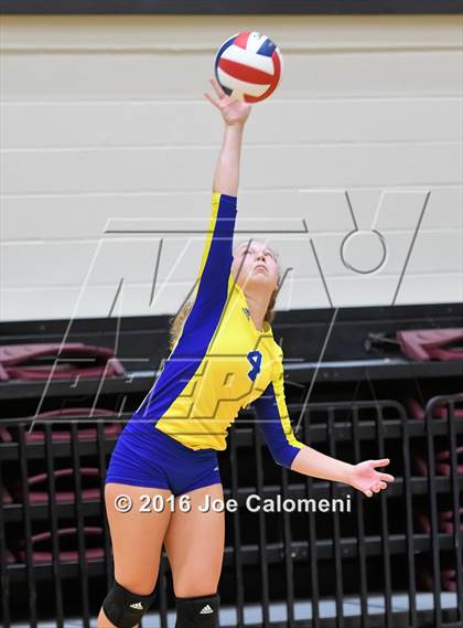 Thumbnail 3 in Clemens vs Brandeis (NEISD Invitational) photogallery.