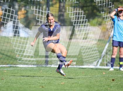 Thumbnail 2 in Waterford vs. Beaver (UHSAA 2A Quarterfinal) photogallery.