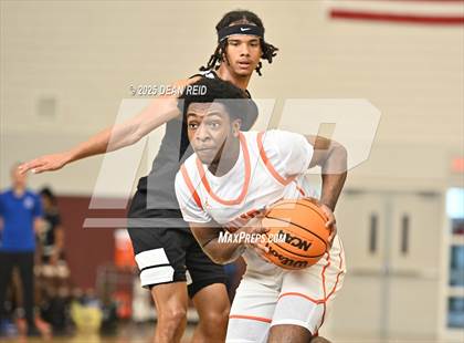 Thumbnail 1 in Armwood vs. Dunbar (Riverview Sarasota Holiday Tournament) photogallery.