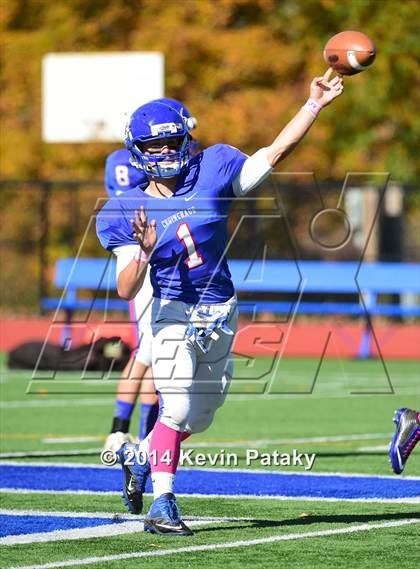 Thumbnail 3 in Valley Regional/Old Lyme @ Coginchaug Regional photogallery.