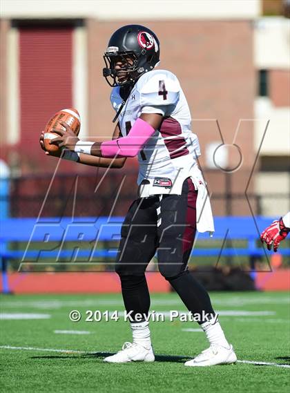 Thumbnail 1 in Valley Regional/Old Lyme @ Coginchaug Regional photogallery.