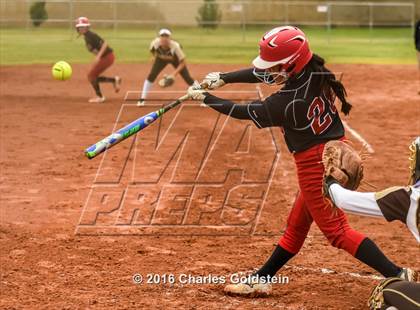 Thumbnail 1 in Canyon vs. San Clemente photogallery.