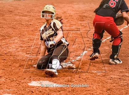 Thumbnail 3 in Canyon vs. San Clemente photogallery.