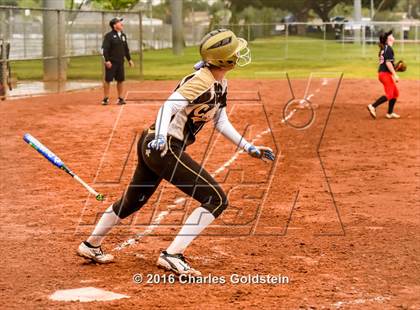Thumbnail 3 in Canyon vs. San Clemente photogallery.