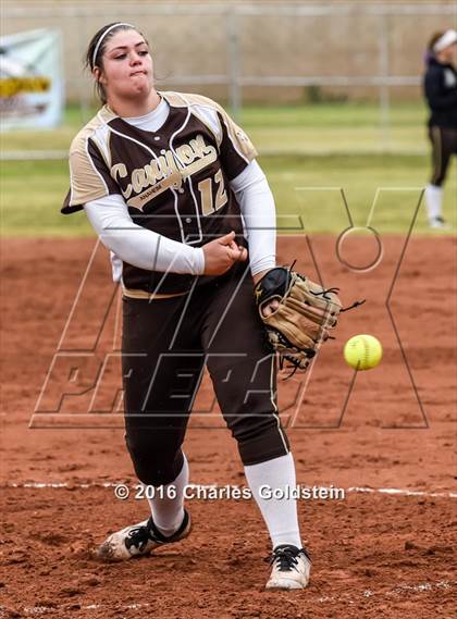 Thumbnail 3 in Canyon vs. San Clemente photogallery.