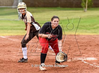 Thumbnail 1 in Canyon vs. San Clemente photogallery.