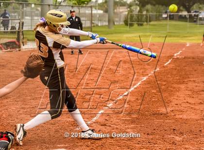 Thumbnail 1 in Canyon vs. San Clemente photogallery.