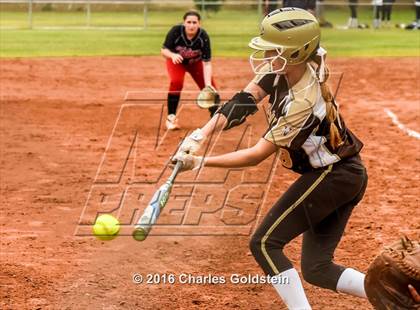 Thumbnail 3 in Canyon vs. San Clemente photogallery.