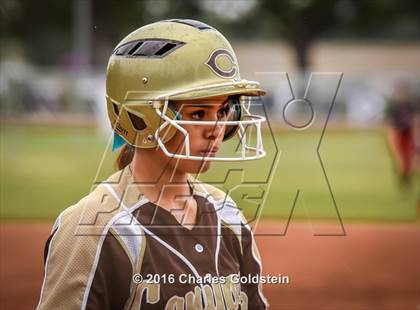 Thumbnail 3 in Canyon vs. San Clemente photogallery.