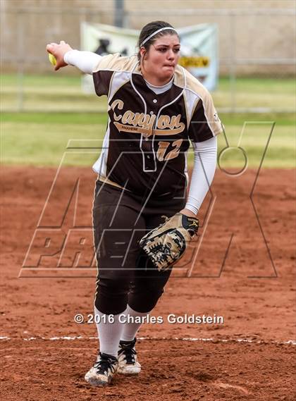 Thumbnail 1 in Canyon vs. San Clemente photogallery.