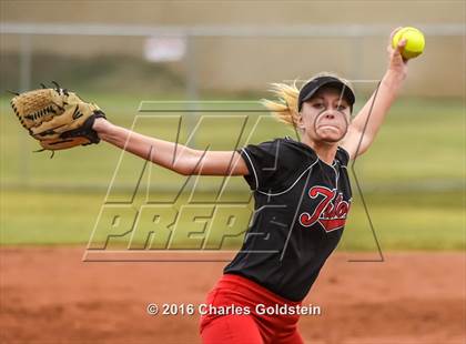 Thumbnail 1 in Canyon vs. San Clemente photogallery.