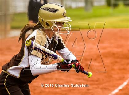 Thumbnail 1 in Canyon vs. San Clemente photogallery.