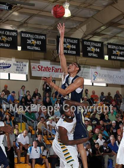 Thumbnail 3 in Grace Prep vs. Cincinnati Taft  (City of Palms Classic) photogallery.