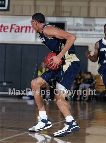 Thumbnail 2 in Grace Prep vs. Cincinnati Taft  (City of Palms Classic) photogallery.