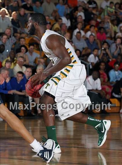 Thumbnail 2 in Grace Prep vs. Cincinnati Taft  (City of Palms Classic) photogallery.