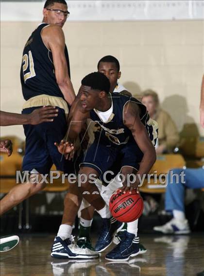 Thumbnail 3 in Grace Prep vs. Cincinnati Taft  (City of Palms Classic) photogallery.