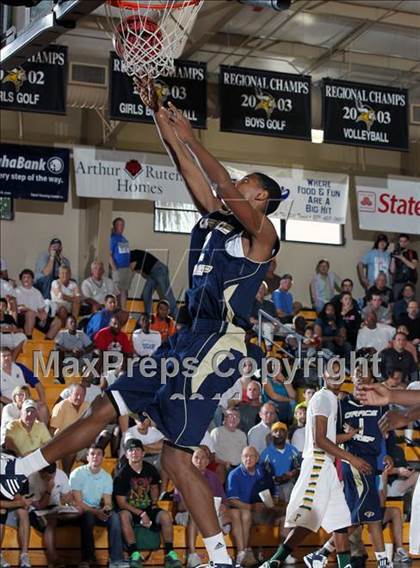Thumbnail 2 in Grace Prep vs. Cincinnati Taft  (City of Palms Classic) photogallery.