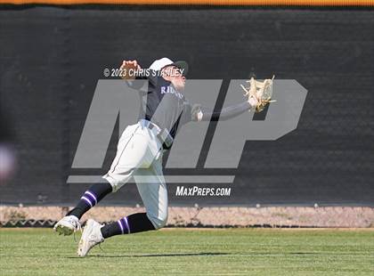 Thumbnail 2 in Ridgeview vs. St. Helens (Coach Bob Tournament) photogallery.