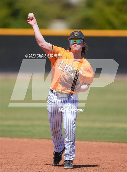 Thumbnail 3 in Ridgeview vs. St. Helens (Coach Bob Tournament) photogallery.
