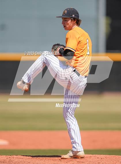Thumbnail 3 in Ridgeview vs. St. Helens (Coach Bob Tournament) photogallery.