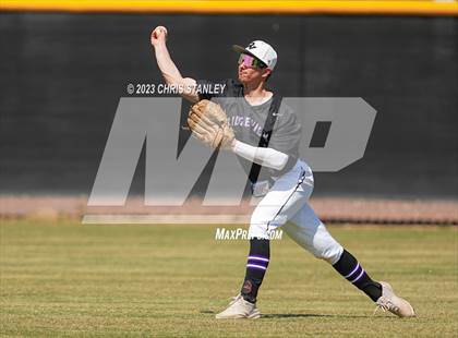 Thumbnail 2 in Ridgeview vs. St. Helens (Coach Bob Tournament) photogallery.