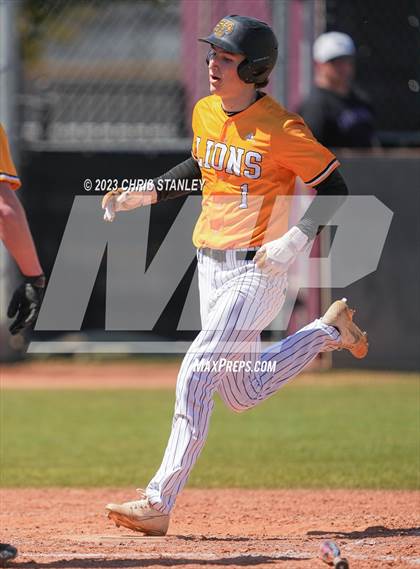 Thumbnail 2 in Ridgeview vs. St. Helens (Coach Bob Tournament) photogallery.