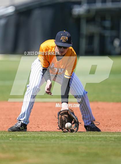 Thumbnail 2 in Ridgeview vs. St. Helens (Coach Bob Tournament) photogallery.