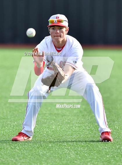 Thumbnail 2 in Holliday vs Graham (Walker Stallcup Tournament) photogallery.