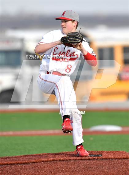 Thumbnail 1 in Holliday vs Graham (Walker Stallcup Tournament) photogallery.