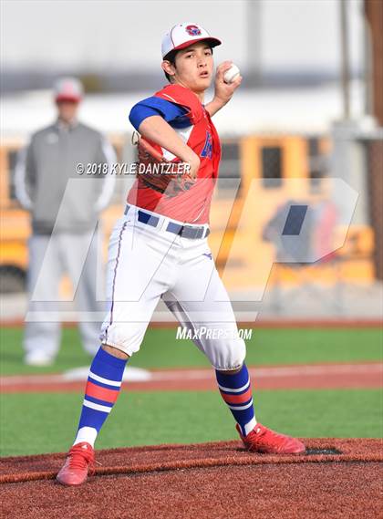 Thumbnail 2 in Holliday vs Graham (Walker Stallcup Tournament) photogallery.