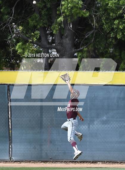 Thumbnail 3 in Santiago vs. Jordan (National Classic) photogallery.