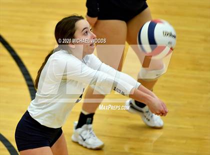 Thumbnail 2 in North Little Rock vs. Bentonville West photogallery.