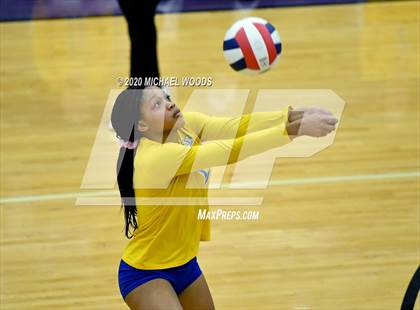 Thumbnail 3 in North Little Rock vs. Bentonville West photogallery.