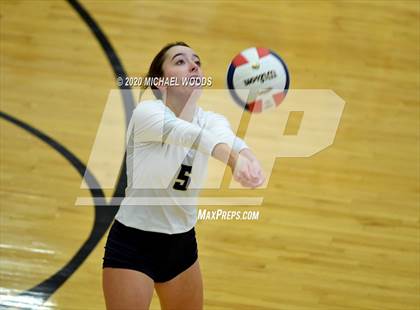 Thumbnail 2 in North Little Rock vs. Bentonville West photogallery.