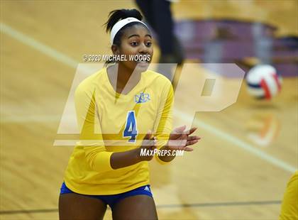 Thumbnail 3 in North Little Rock vs. Bentonville West photogallery.