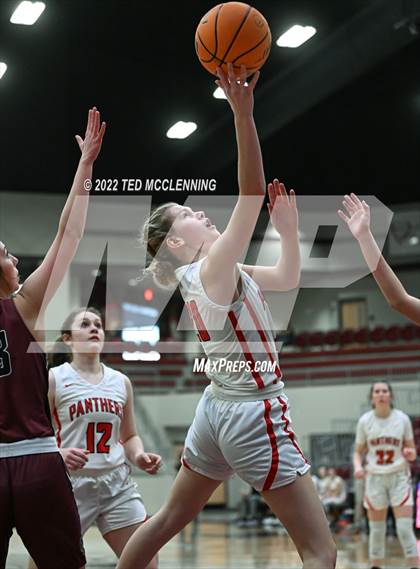Thumbnail 3 in Norfork vs. Kirby (AAA 1A Semi-Final) photogallery.