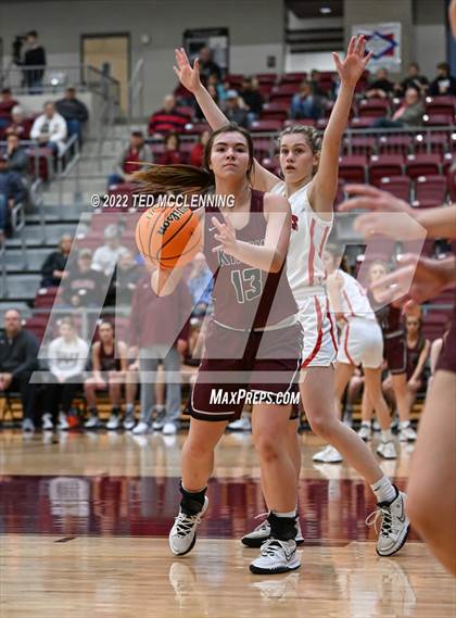 Thumbnail 3 in Norfork vs. Kirby (AAA 1A Semi-Final) photogallery.