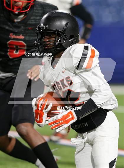 Thumbnail 3 in McKinley vs. South Park (Section 6 Class A Final) photogallery.