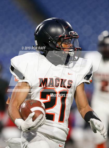 Thumbnail 3 in McKinley vs. South Park (Section 6 Class A Final) photogallery.