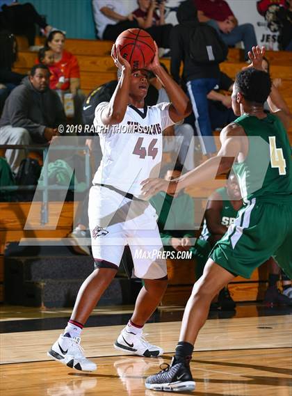 Thumbnail 1 in Woodcreek vs. St. Patrick-St. Vincent (Adidas Challenge) photogallery.